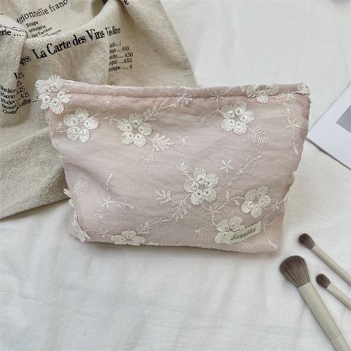 

Women Sweet Floral Print Makeup Bag Large Zipper Cosmetic Pouch Daily Travel Toiletry Storage Organizer for Outdoor