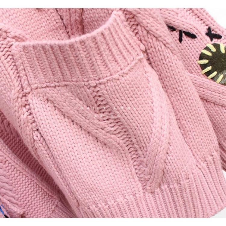 Gestrickte Jacke Locker V-Ausschnitt Langarm Tasche Besticktes Buchstabenmuster Damen Herbst Winter Pullover