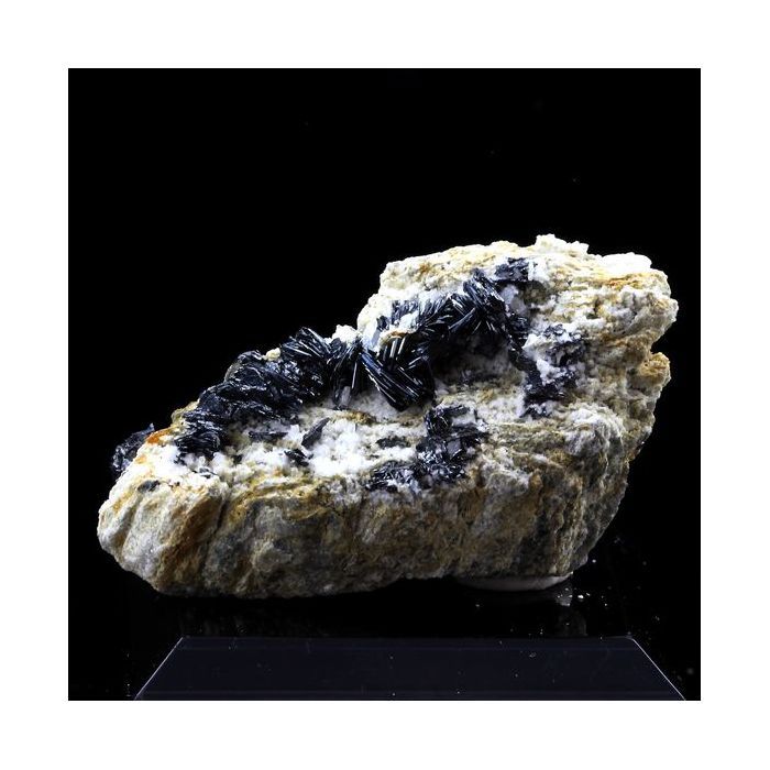Pierres et Minéraux. Hematite. 83.0 ct. L'Alpe d'Huez, Oisans, France..