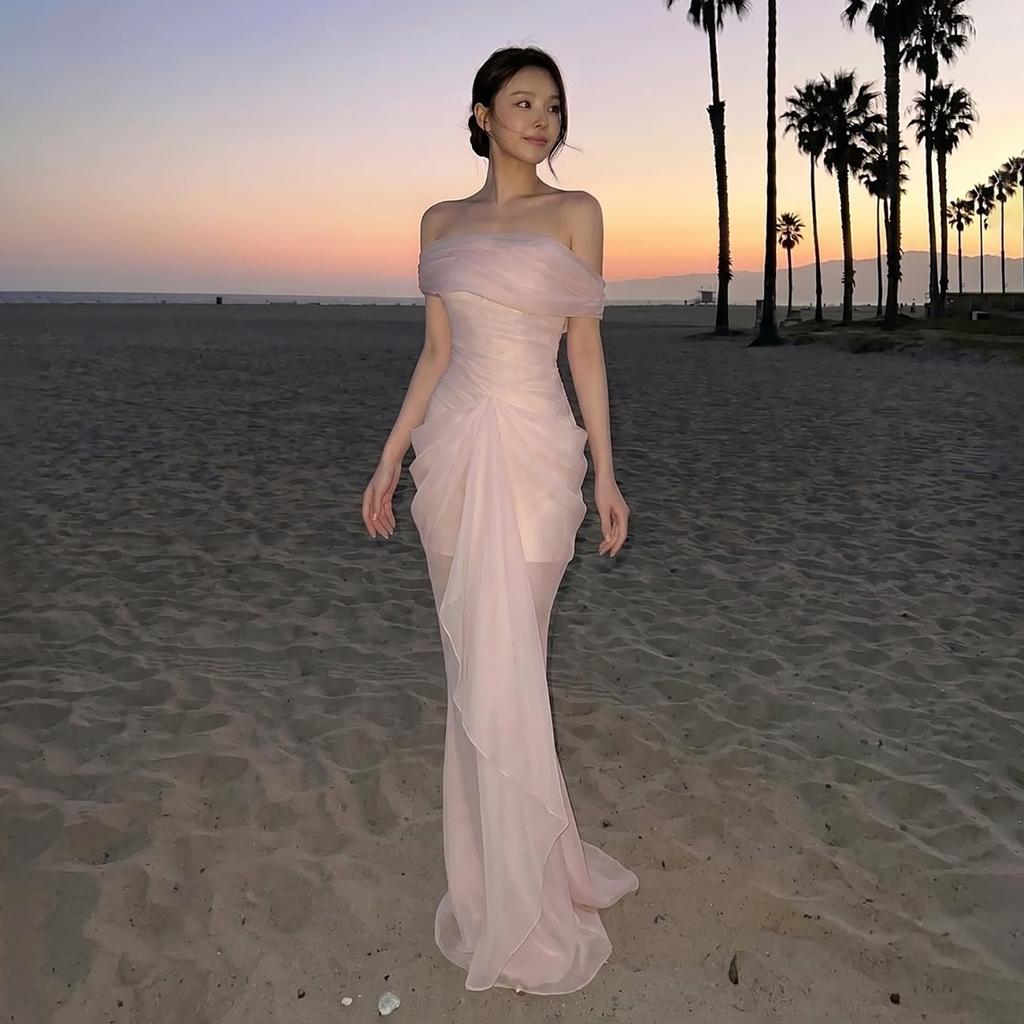 2026 European and American French senior vacation sexy perspective mesh tube top design sense slim temperament dress