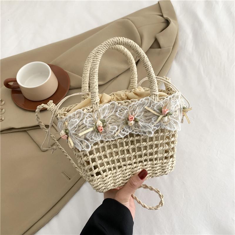 

Yogodlns Сумка-мессенджер ручной работы из ротанга с цветком и кружевным бантом, сумка на плечо, переносная сумка через плечо для ежедневного отдыха butterfly бежевый