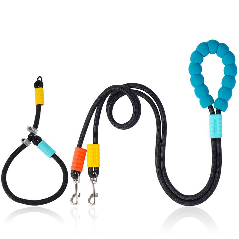 A Universal Leash for Large Dogs That Prevents Them From Breaking Free and Does Not Strangle Their Necks. It's A Versatile Dog Walking Tool