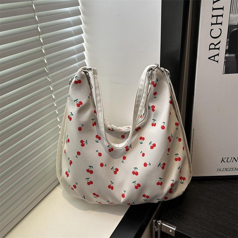 Literary and sweet shoulder armpit bag, fresh printing casual large-capacity tote bag, student class commuting backpack