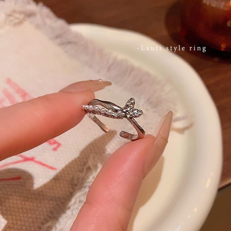 Korean Luxury Zircon Pearl Bow Ring - Vintage Niche Design, Women's Open Hand Jewelry