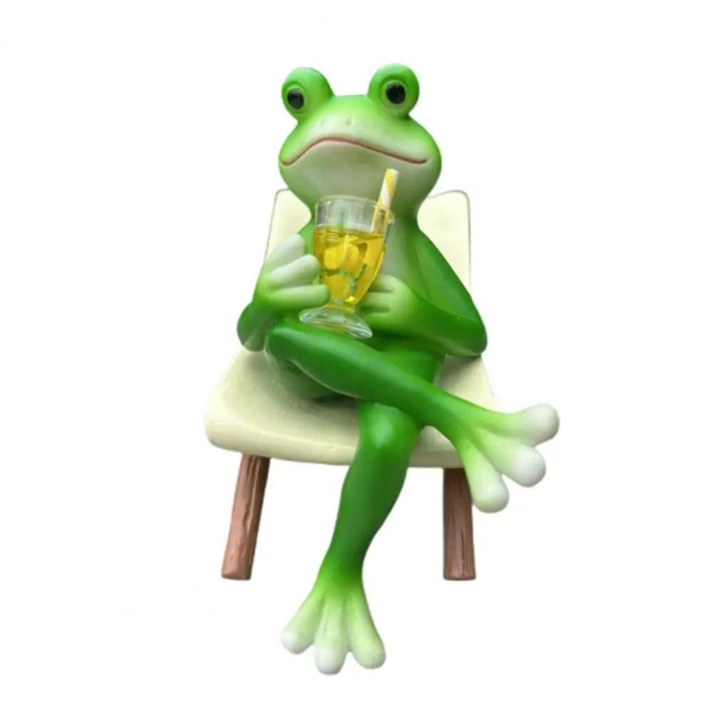 

Смола Лягушка Сидит на Стуле Скульптура Милая Лягушка Настольная Фигурка Украшение для Дома Офиса Frog