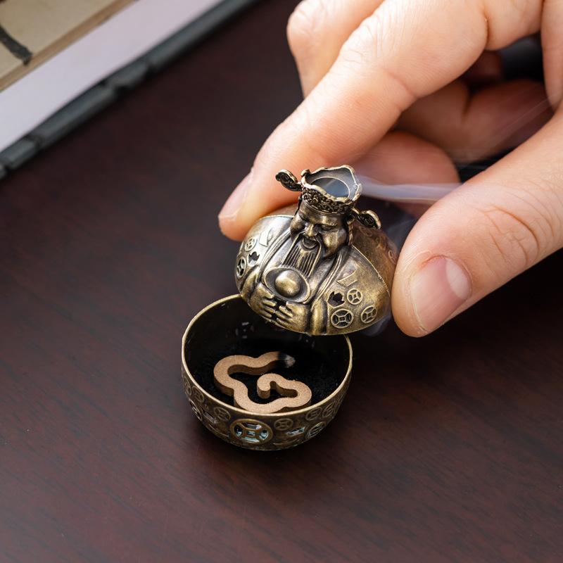 Mini Metal God of Wealth Incense Burner, Home Indoor Incense Tower, Incense Plate, Retro Incense Burner, Gift Display