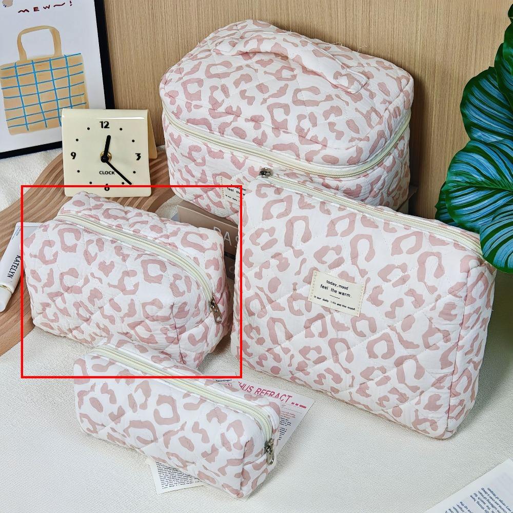 Quilted Cotton Handheld Makeup Bag Leopard Print Large Capacity Toiletry Bag Zipper Closure Portable Cosmetic Storage Organizer