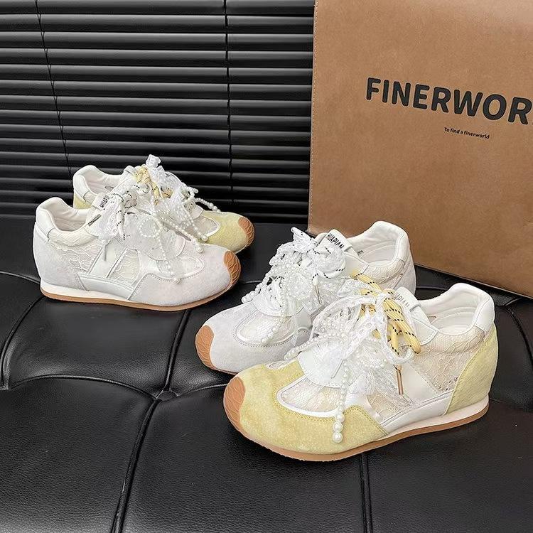 Niche flat-soled women s shoes summer new versatile mesh breathable casual sports shoes lace 40 7274₽