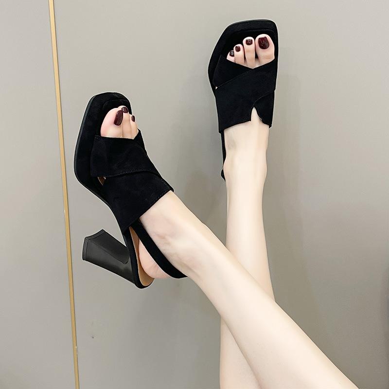 Damen Temperament Sandalen Sommer Damen Neue Keilabsatzschuhe Schnalle Offene Zehenpartie Einfarbig Quadratischer Kopf Hohe Absätze