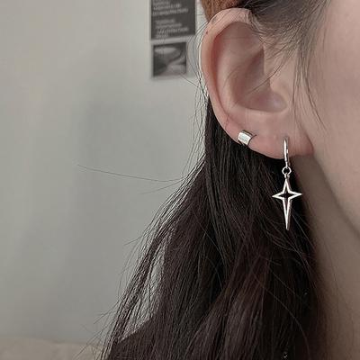 1 pár náušnic ze slitiny ve stylu gotického punku Černá/stříbrná barva Hvězdy Křížek Jednoduchý módní náušník Pro ženy Muži Rockové šperky