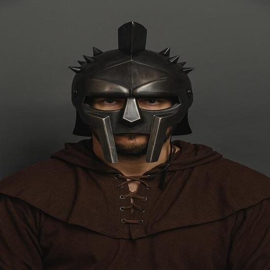 

Blackened Maximus Roman Gladiator Helmet Spaniard Style Armor Replica Collectible Cosplay Helmet - Halloween Gift