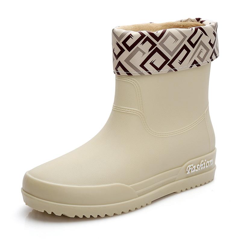 Fashion outer wear water shoes waterproof and non-slip rain shoes women's summer rubber shoes short tube sweet new velvet water boots rain boots