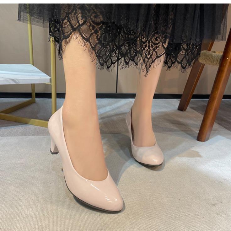 Spring and Autumn new sexy pointed large size women's shoes light rough heel workplace mouth work shoes
