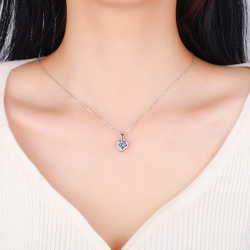 S925 Silver Heart Moissanite Necklace - Elegant Light Luxury Clavicle Accessory for Women