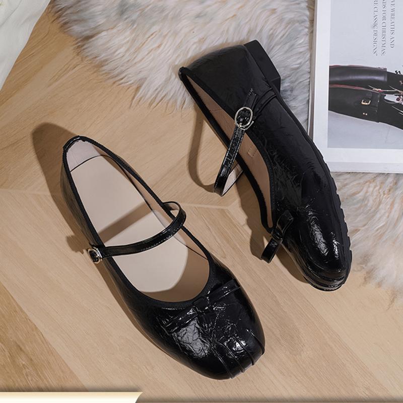 Fashion Leather Pleated Bowtie Flats Women Round Toe Ballerina Shoes Silver Leather Candy Color Loafers Bowknot Lolita Shoes Big Size 42