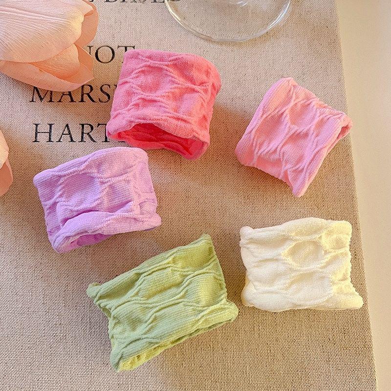 

Korean Style Seamless Elastic Hair Ties for Women - Widened, Hair-Friendly, Versatile Bands for High Ponytails