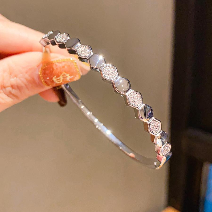 Geometric Zircon Hexagon Cuff Bracelet For Fashionable Women Winter