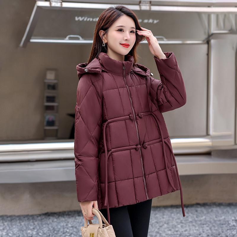 

Зима 2025 новая хлопковая куртка на пуговицах женская китайская бахрома капюшон иностранный стиль свободная и стройнящая простая куртка XXXL