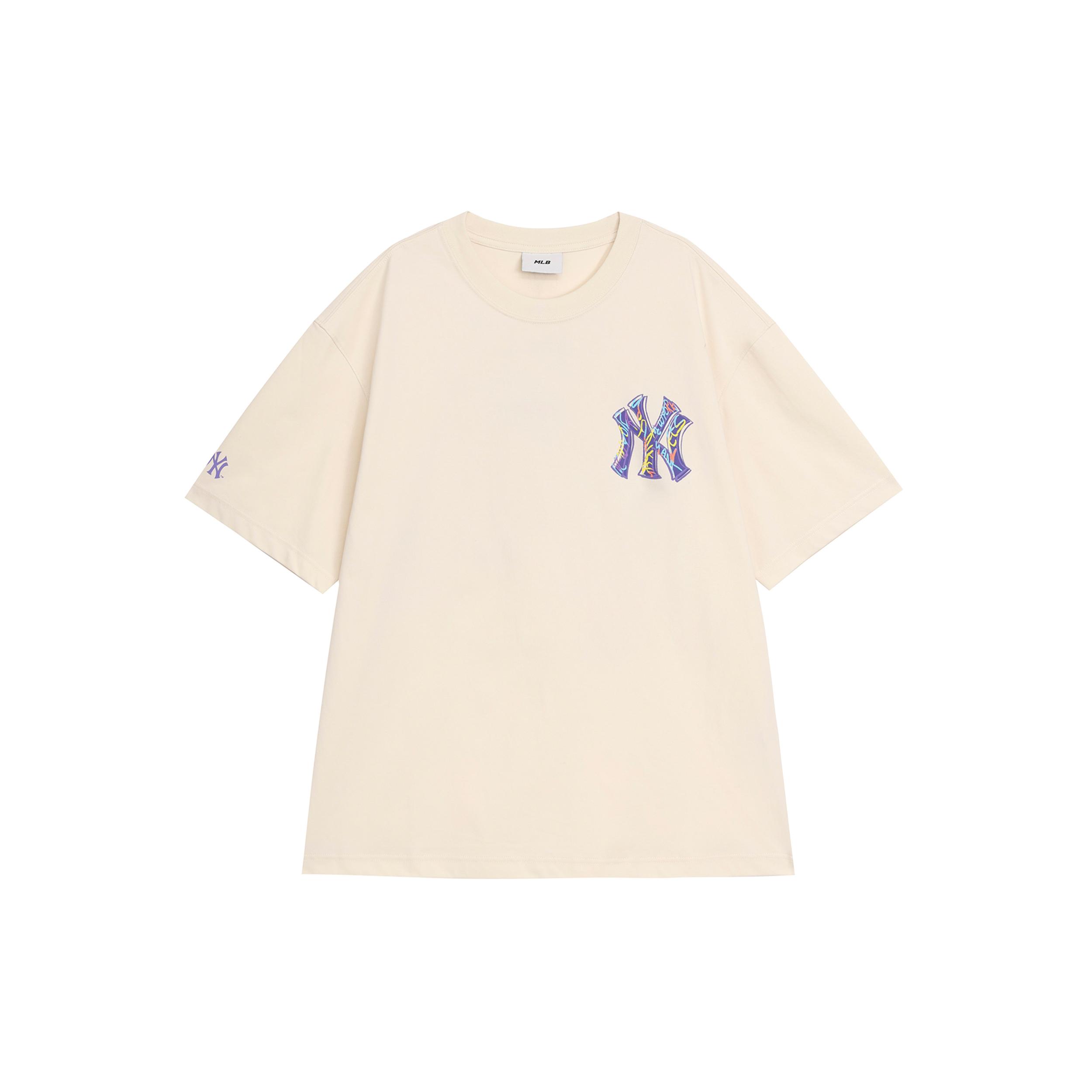 MLB New York Yankees T Shirt Unisex Dark Cream 3ATSB0644-50CRD M