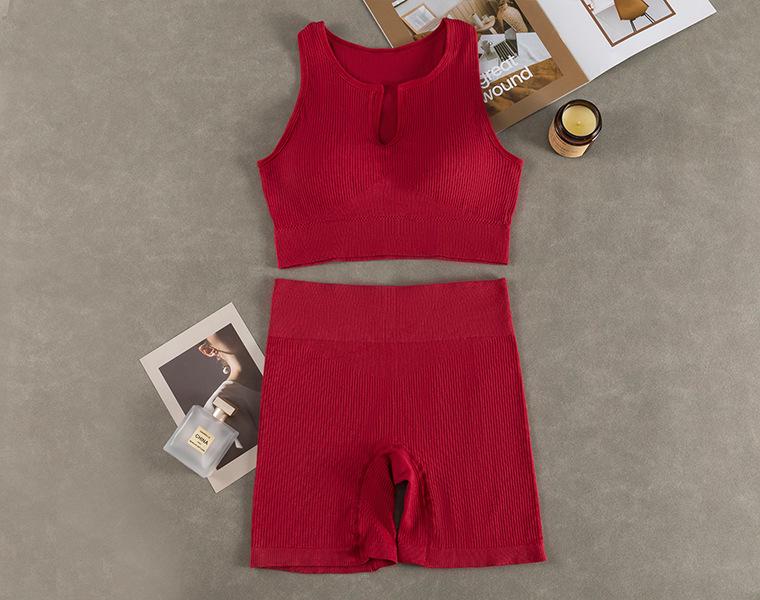 

Минималистичный бесшовный треугольный комплект нижнего белья с нагрудными вкладышами и трусиками больших размеров One Size