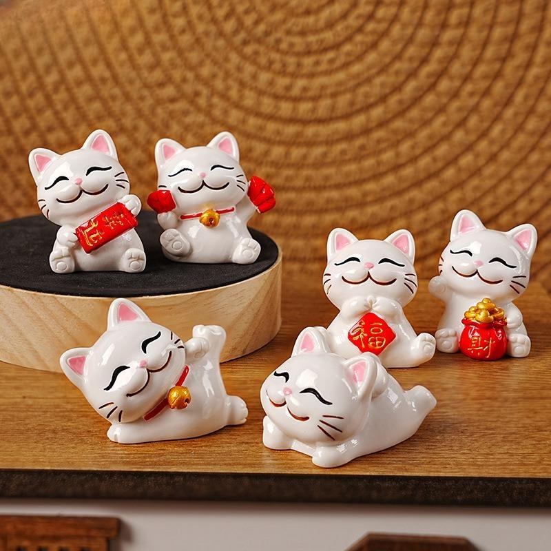 Fortune Cat Resin Figurine - Lovely Office Desk Decoration, Stress-relieving Gift for The Workplace, Home Toy Figurine