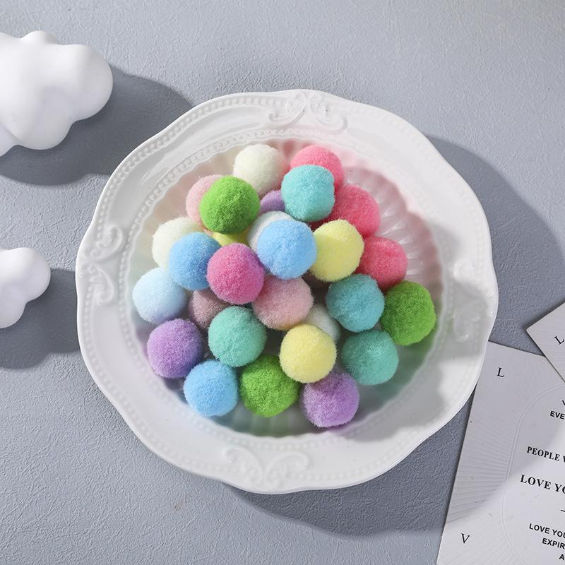 Kolorowe Wysokoelastyczne Poliestrowe Pompomy Akcesoria do Dekoracji Ubrań i Torebek DIY