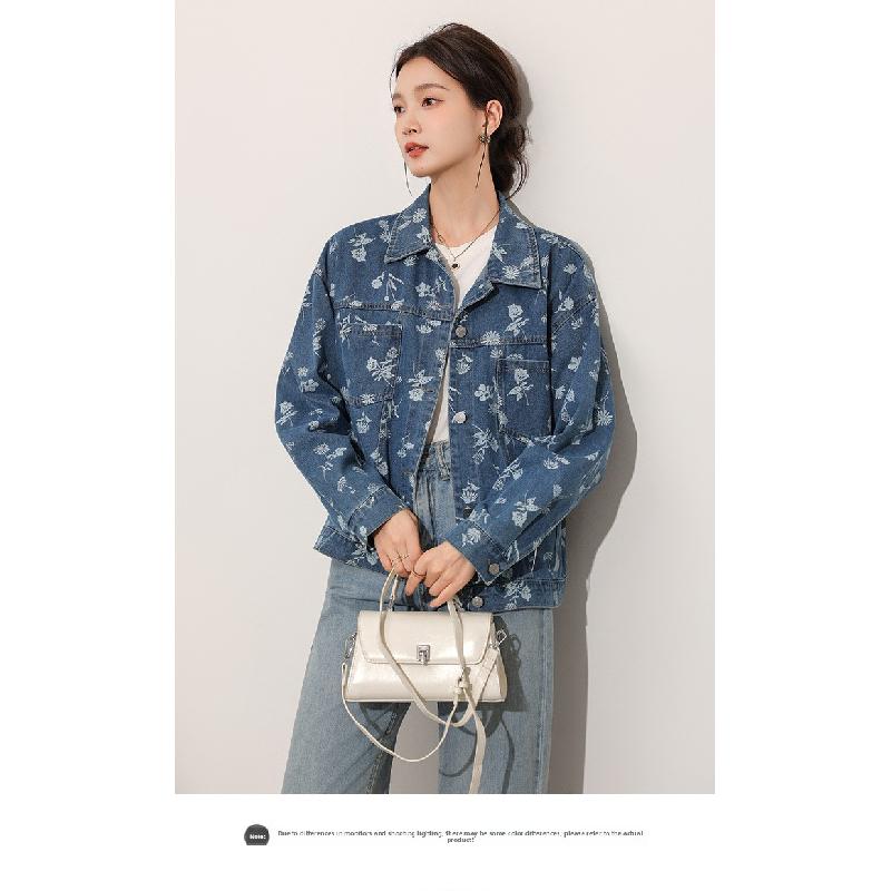Vintage-style Short Denim Jacket with a Turn-down Collar for Women, 2026 Spring New Casual Jacket, Loose-fitting Top