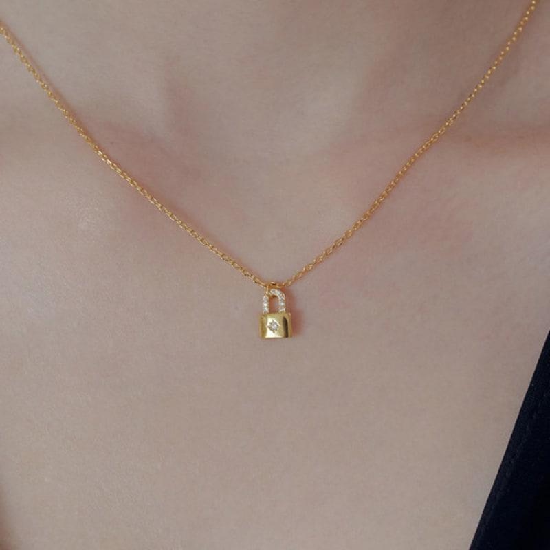 Shertz Lock Pendant Cubic Necklace (14k Gold Plated)