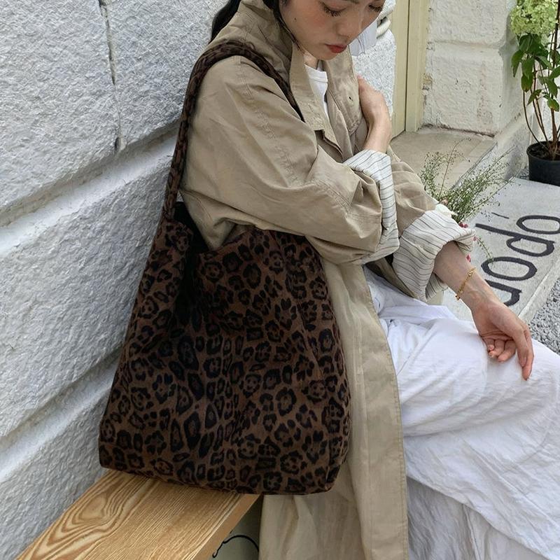 Women's Fashion Shoulder Bag Suede Leopard Pattern Large Capacity Magnetic Clasp Handbags Lightweight Shopper Totes