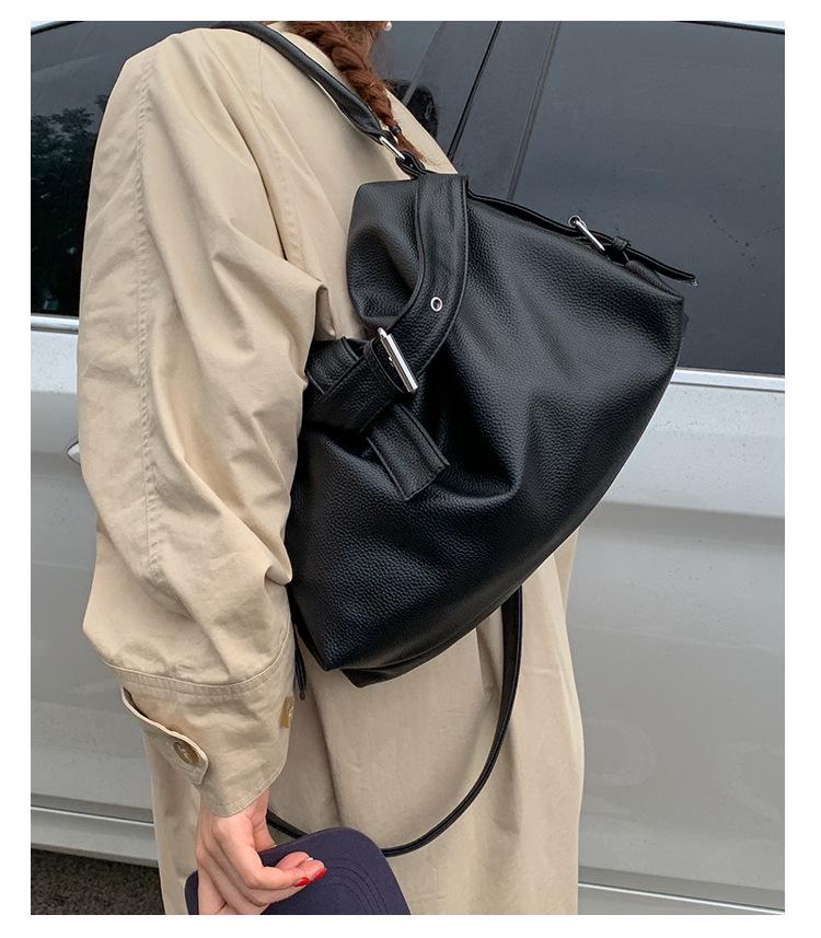 Retro Women's Large-Capacity Soft PU Tote with Leather Buckle - Single Shoulder & Crossbody Bag