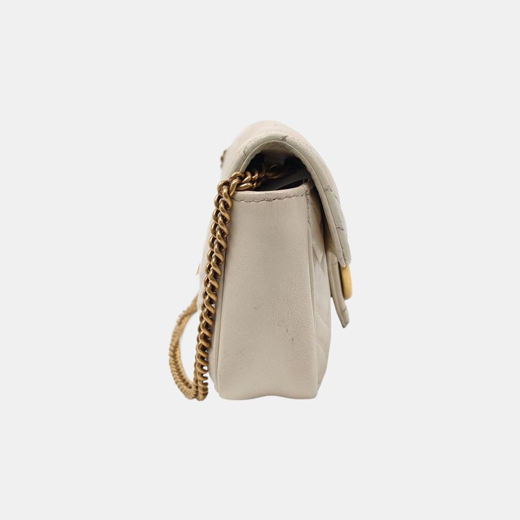 [Pre-Owned] GG Marmont Gold Logo Distressed Quilted Leather Mini Crossbody Bag - Fair #1C6UBM6