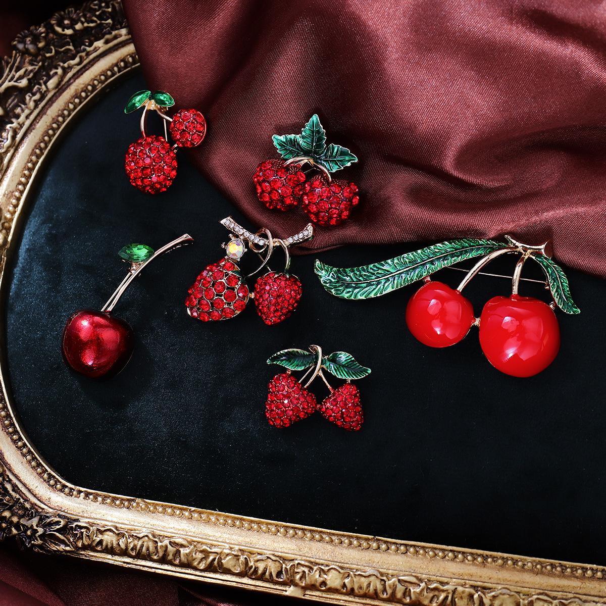 

Милая брошь в виде вишни, высококачественная женская корсажная булавка, антибликовая брошь в виде капли масла, аксессуары для одежды