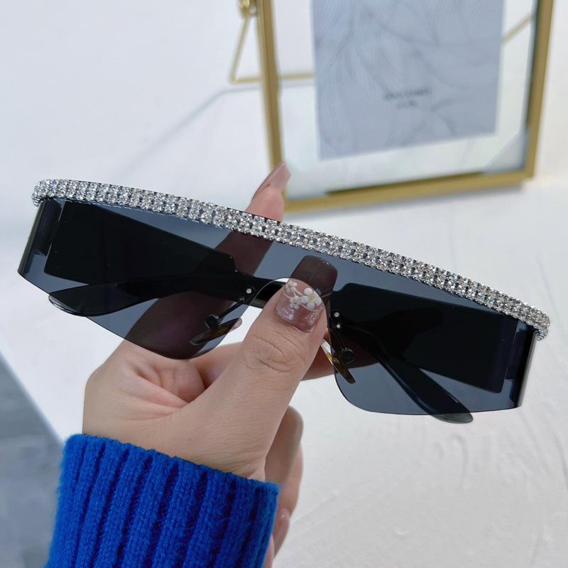 

Luxury Brand Designer Diamond Sunglasses Women For Men Trend Sun Glasses Fashion Vintage Sport Shades Rimless Goggle Uv400 As the picture