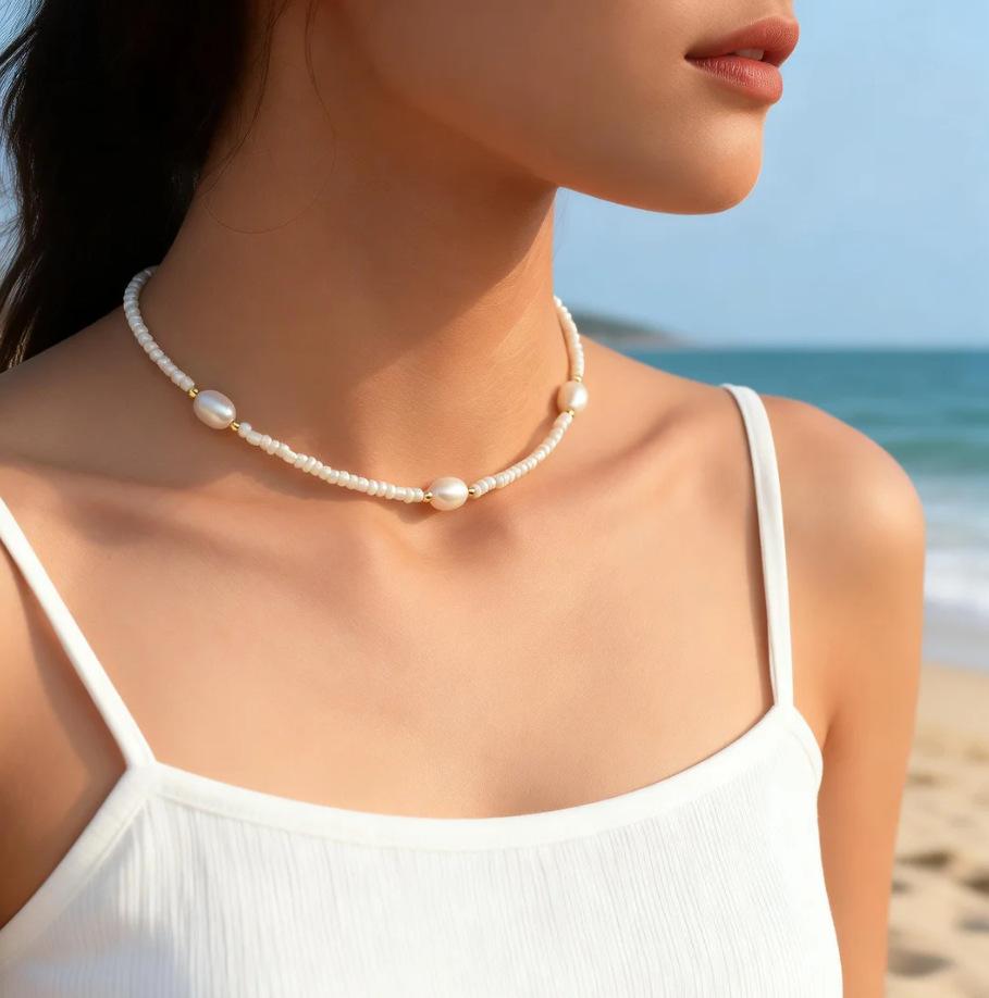 European, American Bohemian retro imitation pearl woven rice bead necklace, simple temperament, Thanksgiving gift vacation accessories