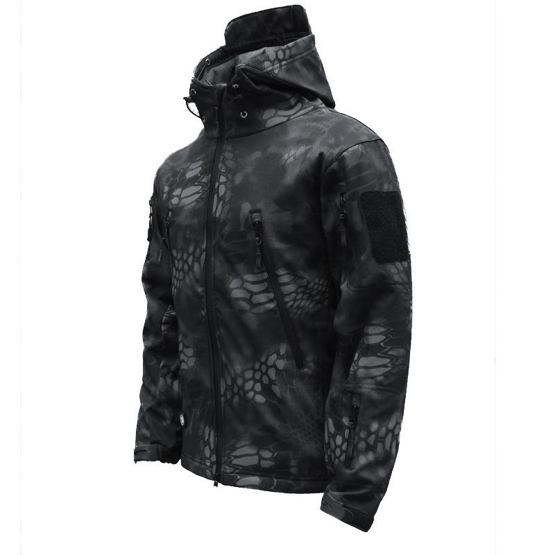 Men's Tactical Softshell Fleece Jacket: Windproof, Waterproof, Outdoor Sports Outerwear.