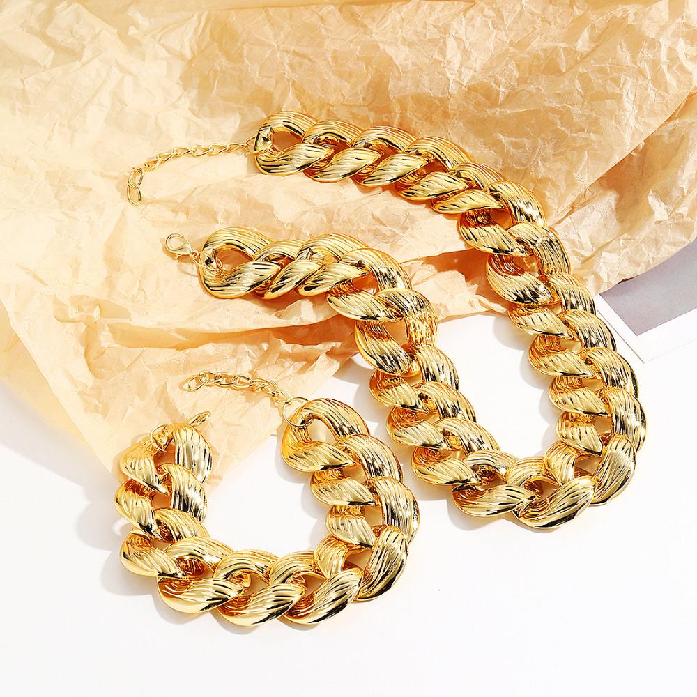 Necklace and Bracelet Set Hip-hop Aluminum Chain Acrylic Necklace Unique and Fashionable Accessories