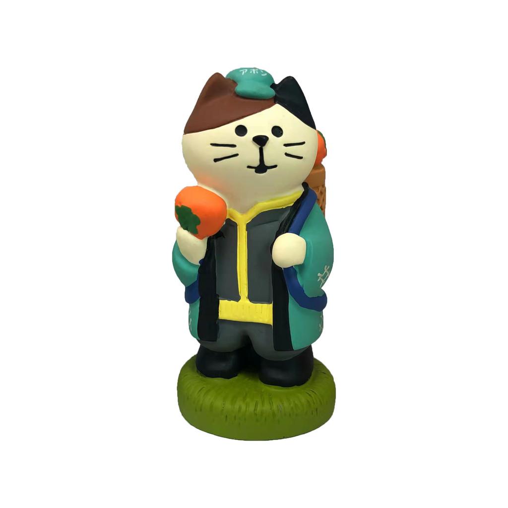 Autumn Harvest Resin Cat Figurine With Cute Cartoon Design For Gift And Collection