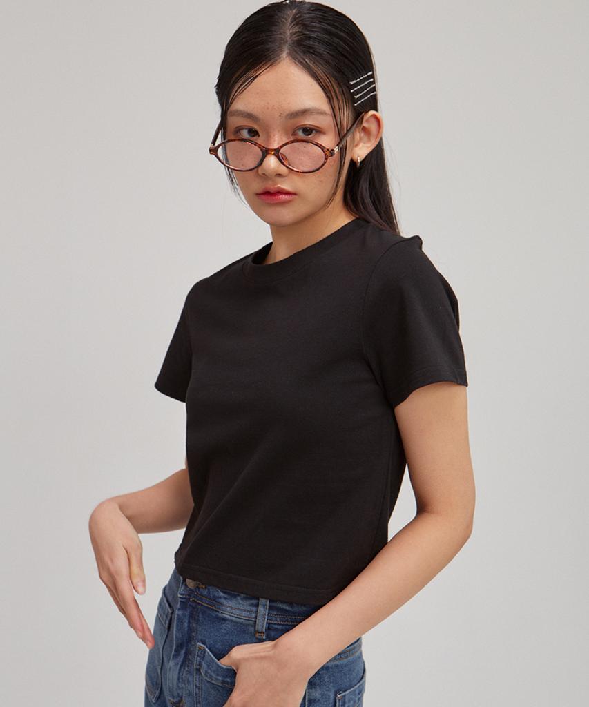 SALON DE YOHN Basic Short Sleeve Crop T_ Black