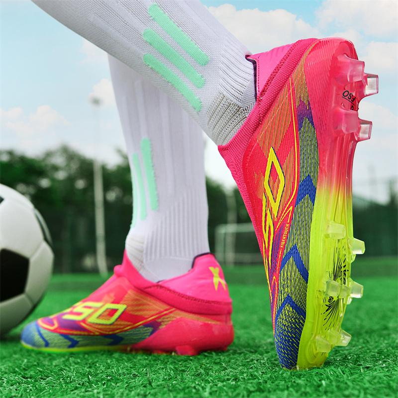 New Soccer Shoes Men Women Comfortable Resistant Football Field Boots Ultralight Unisex Non Slip Turf Indoor Fast Football Shoes