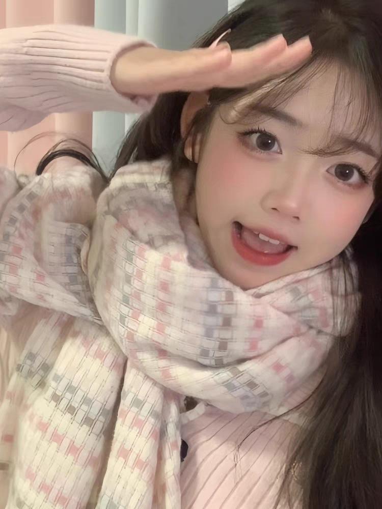 New Korean atmosphere plaid scarf women's winter Korean version thickened student versatile warm cute scarf