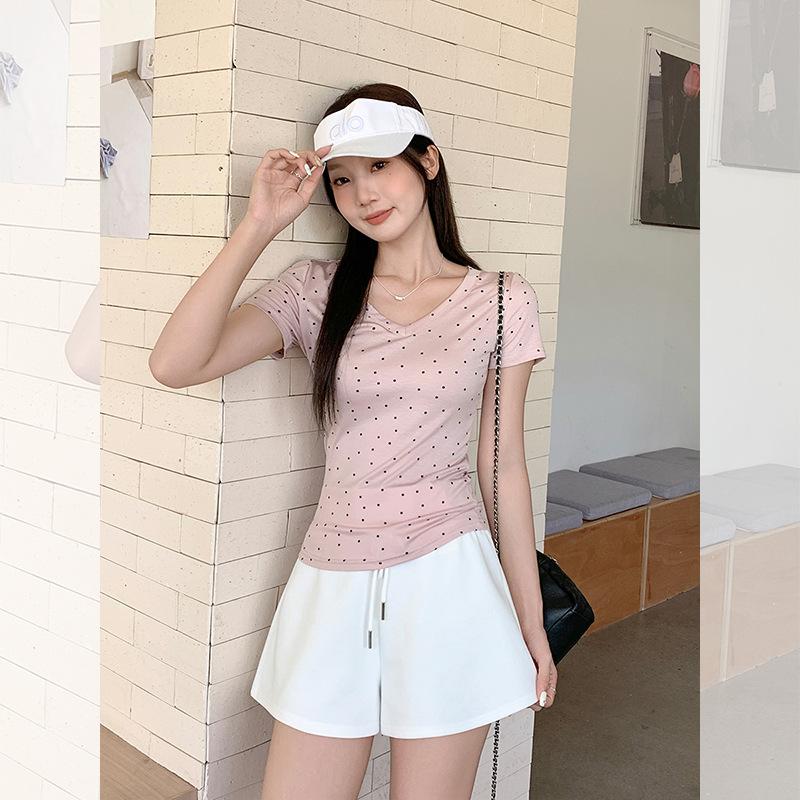 Korean Sexy Pure Desire V-neck Polka Dot Design Short-sleeved T-shirt Women's Summer New Slim-fit Short Top