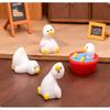 7 STuks Miniatuur Eend Ornamenten Leuke Kleine Eend Beeldjes Speelgoed Lichtgewicht Kleine Decoratie voor Poppenhuis Kinder Verjaardagsfeest Cadeaus