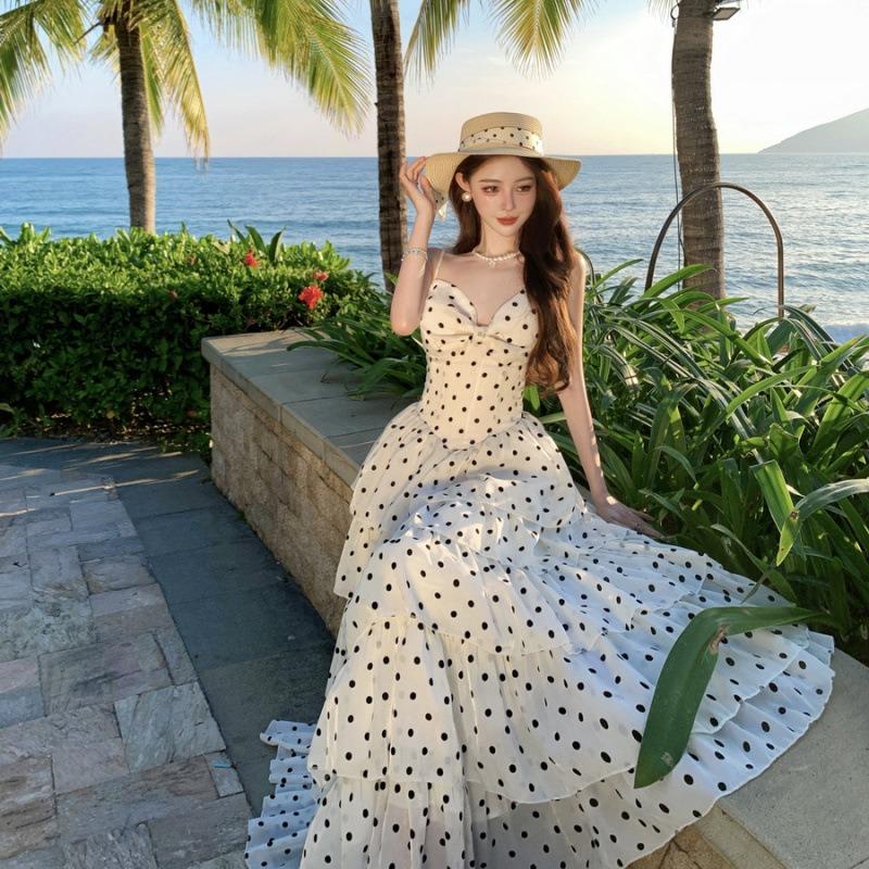 Seaside Vacation Beach Dress Polka Dot Suspender Dress Women's Waist and Thin French Gentle Long Dress