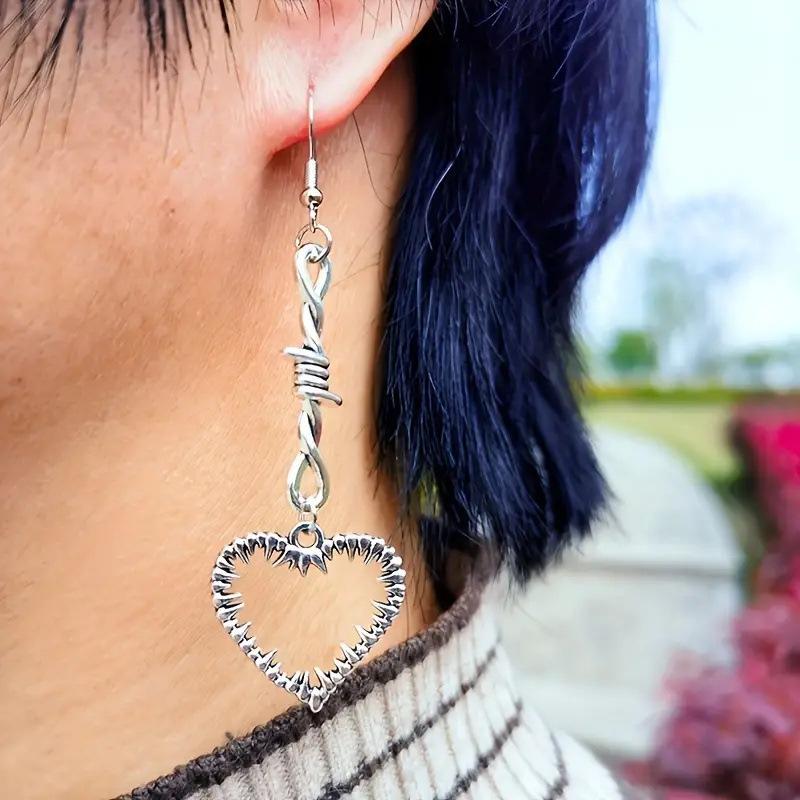 Fashion Bramble Heart Pendant Earrings Vintage Gothic Heart Pendant Earrings Accessories