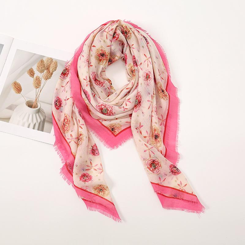 

Winter Fashion 130Cm Square Lovely Floral Fringe Viscose Shawl Scarf Lady High Quality Wrap Pashmina Stole Bufandas Muslim Hijab