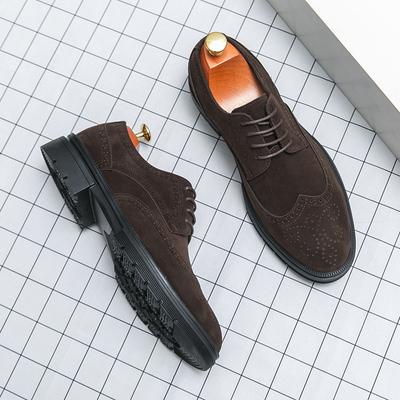 Herren Schnürschuhe im britischen Stil Brogues High-End Marke Business Schuhe Klassische braune Herren Wildlederschuhe Rutschfest