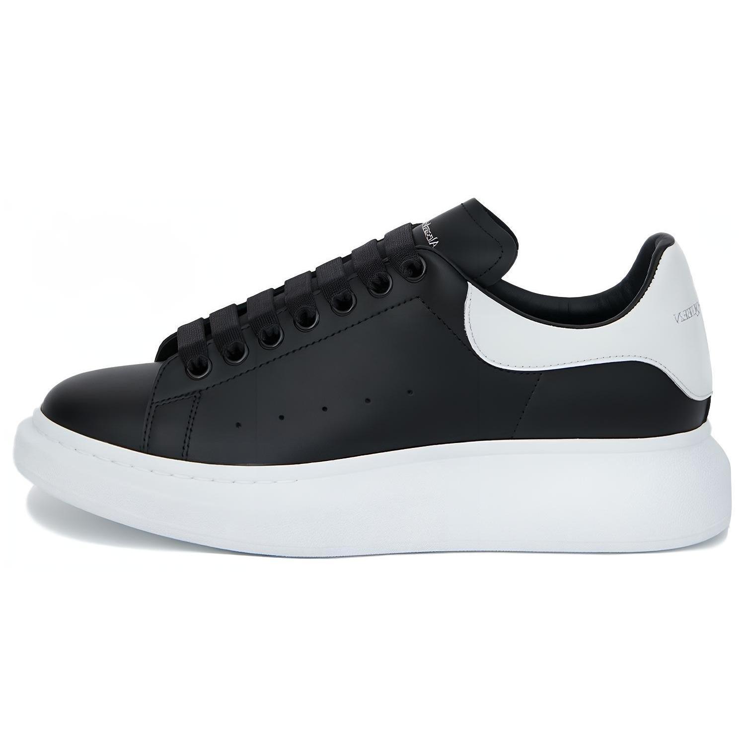 Alexander McQueen Lielizmēra čības `Melns Balts`
