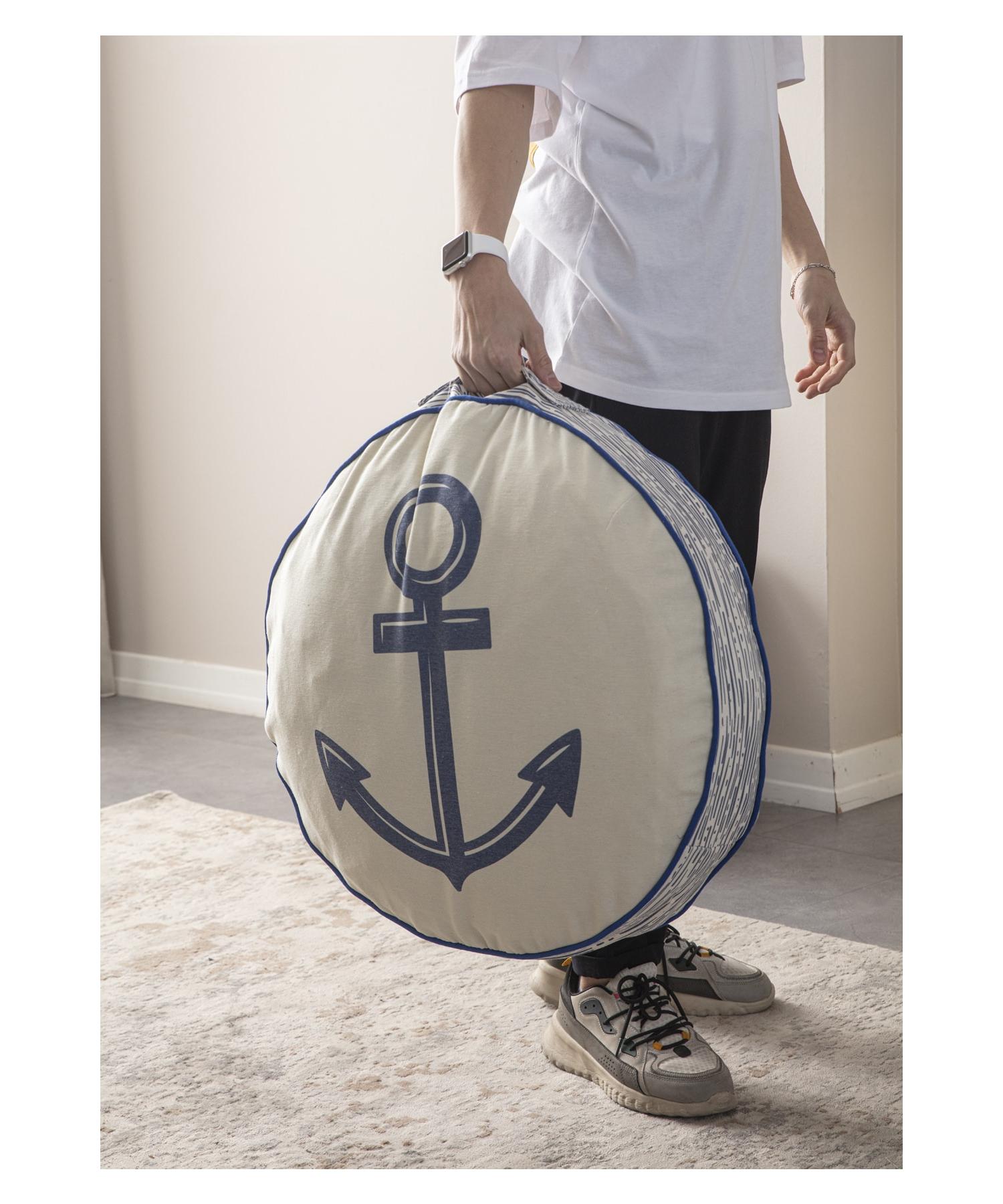 

Декоративная многоцелевая напольная подушка