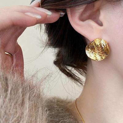 Fashion Gold Color Irregular Textured Stud Earrings for Women Exquisite Geometric Circular Earrings Wedding Jewelry Gifts