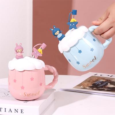 Tazza a forma di cuore e nuvola per bambine, tazza d'acqua carina, tazza in ceramica ad alta precisione con coperchio e cannuccia, tazza dopamina, regalo